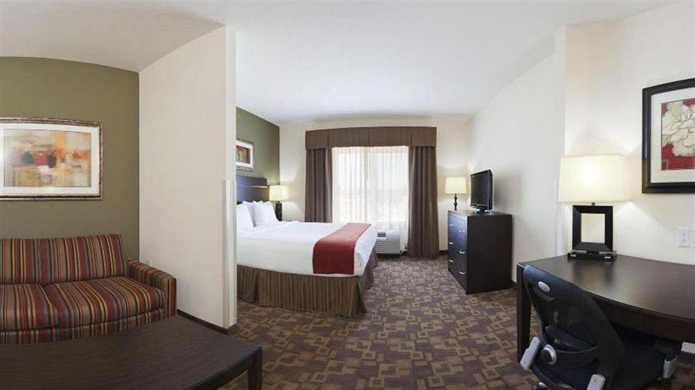 Holiday Inn Express & Suites North Τοπέκα Εξωτερικό φωτογραφία